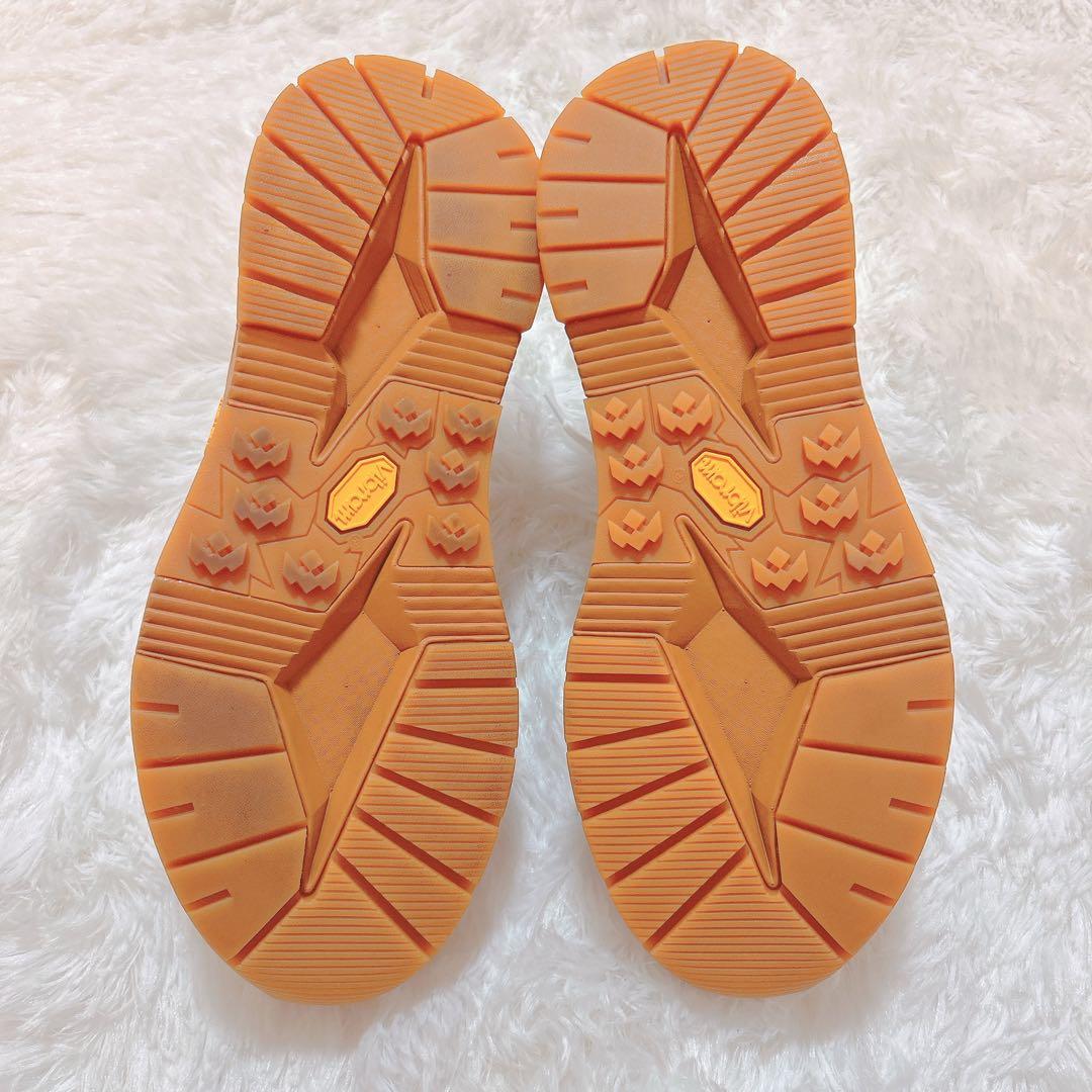 tomo&co ビブラムソール ホワイト スニーカー25㎝