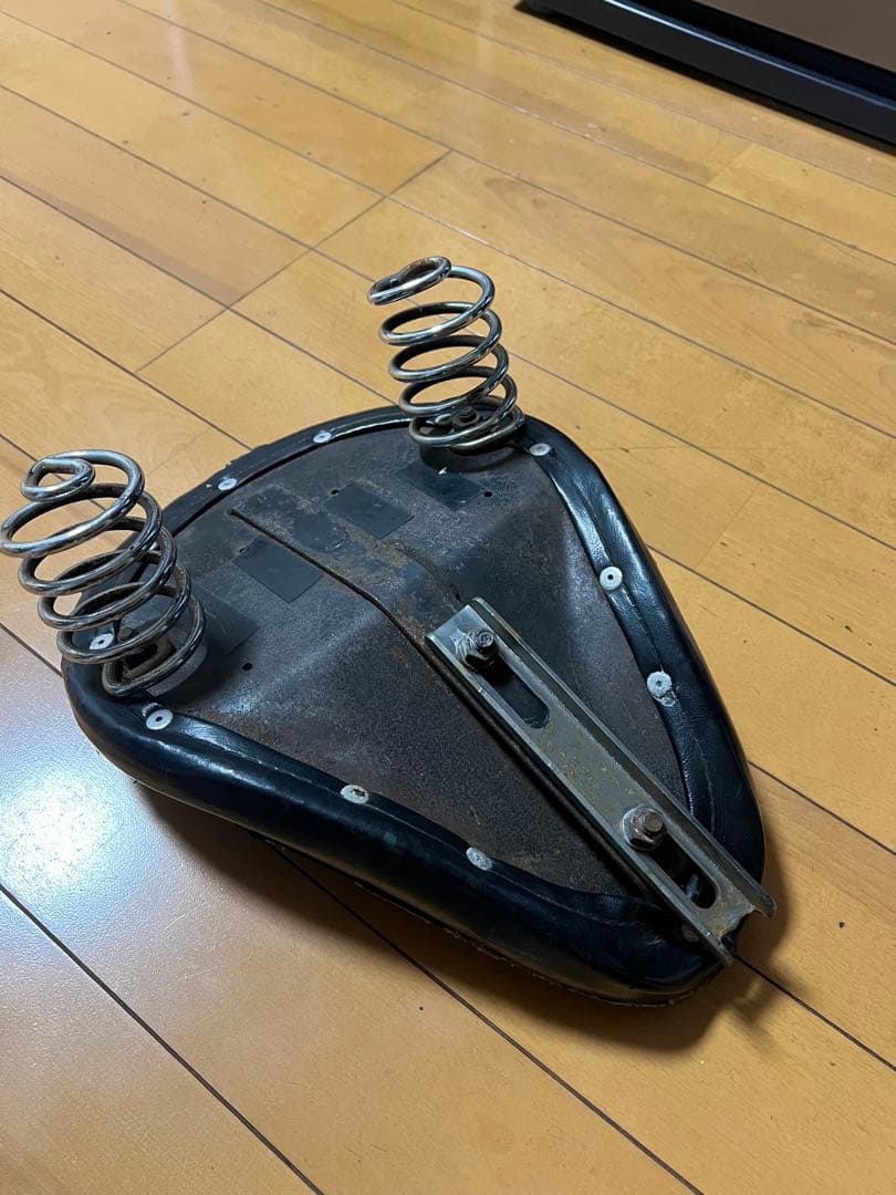 BAR ENTERPRISES製　ソロシート　ビンテージ