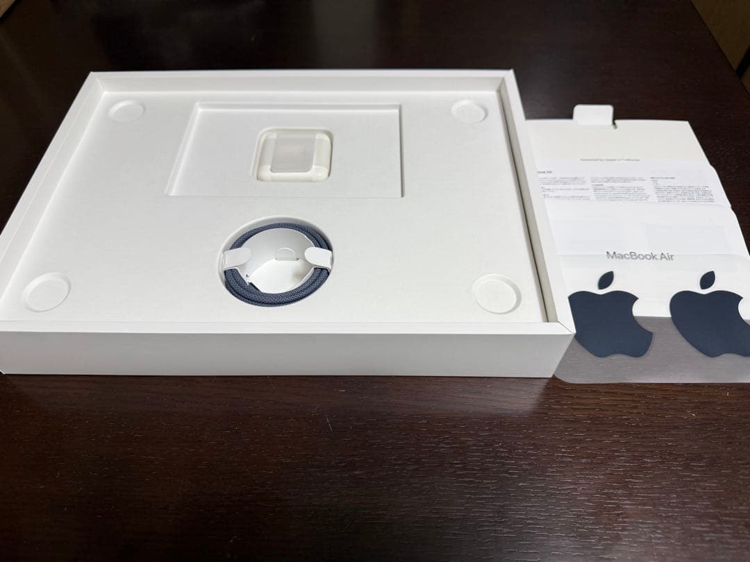 美品 MacBook Air M2 2022 16GB 256GB ミッドナイト