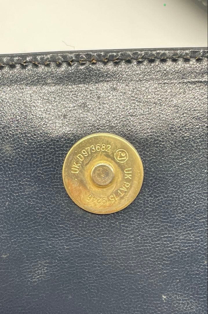 GUCCI「アクセサリーコレクション」レザーショルダーバッグ