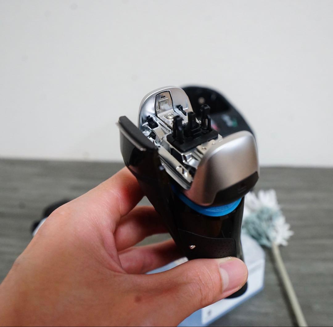 【ne】Braun S8 メンズ電気シェーバー ブラウンシリーズ8