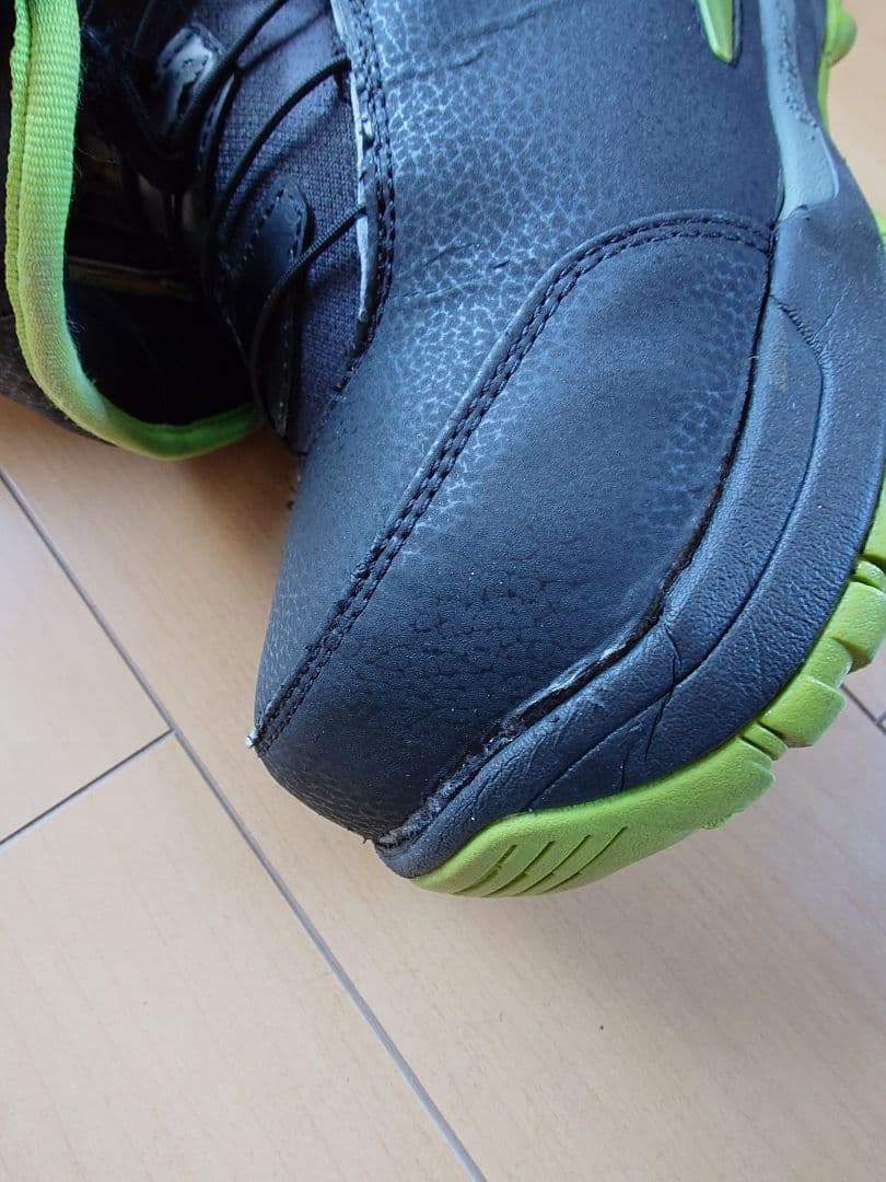 m*a様 中古　剥がれあり　YONEX スノーボードブーツ 24.5cm XTR