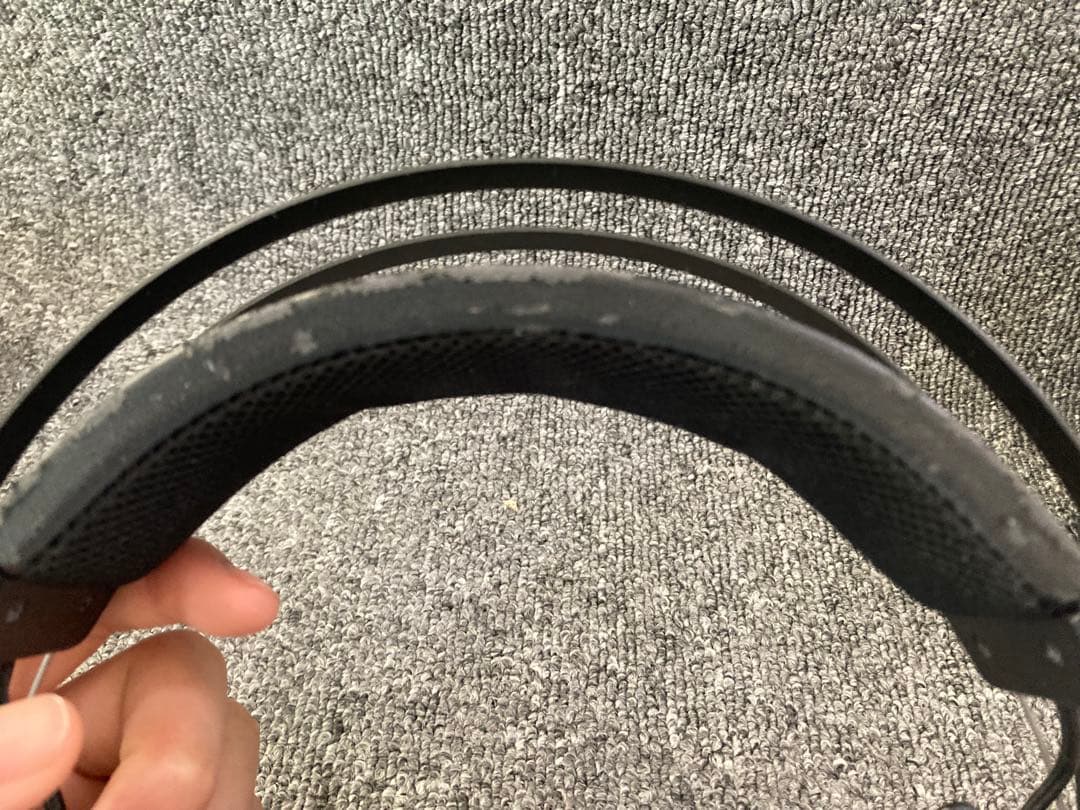 ヘッドホン Razer / Nari Essential