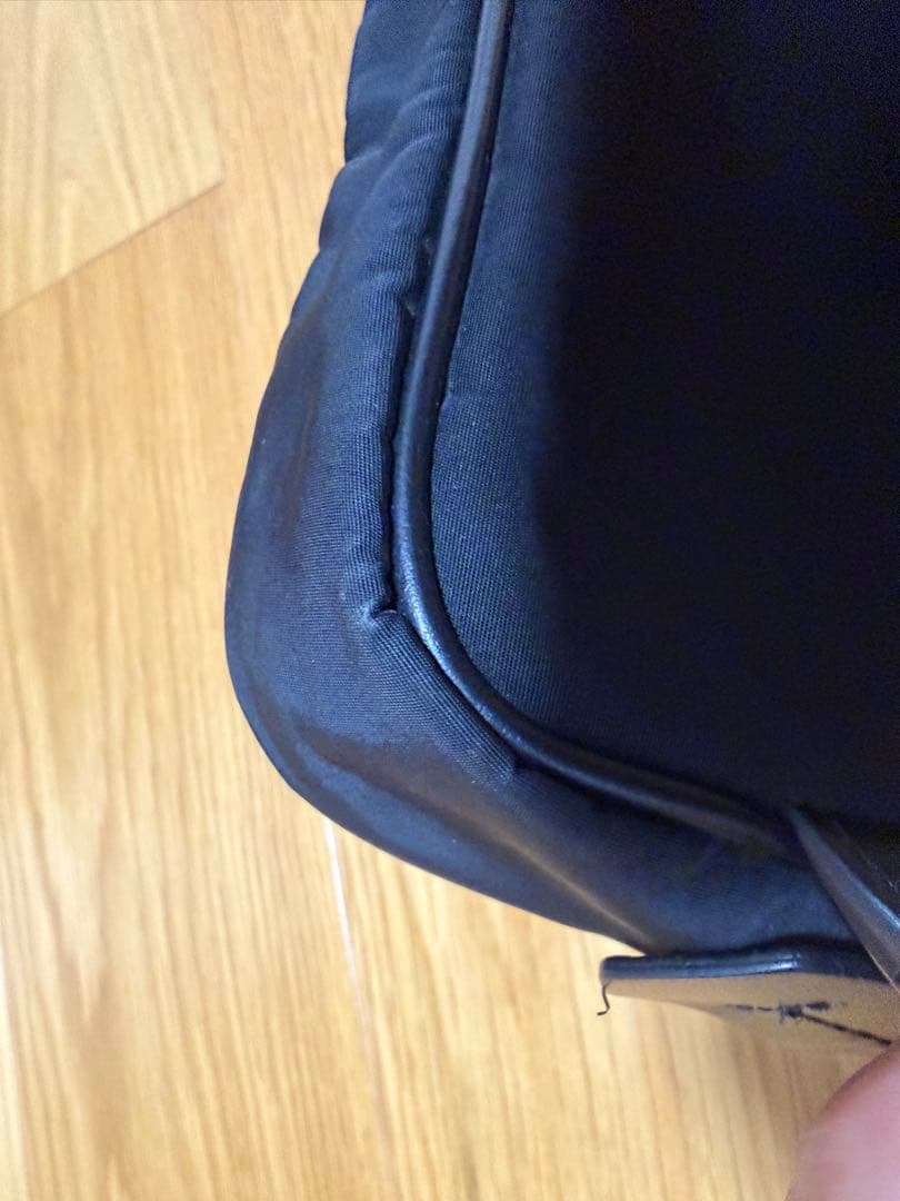 【中古美品】TOM FORD 黒 ボディバッグ