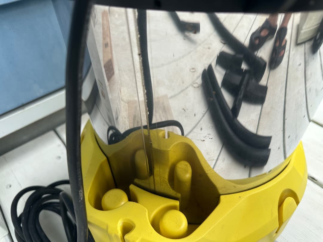 値下げ！KARCHER WD3.310Mケルヒャー乾湿両用掃除機フィルター4枚付