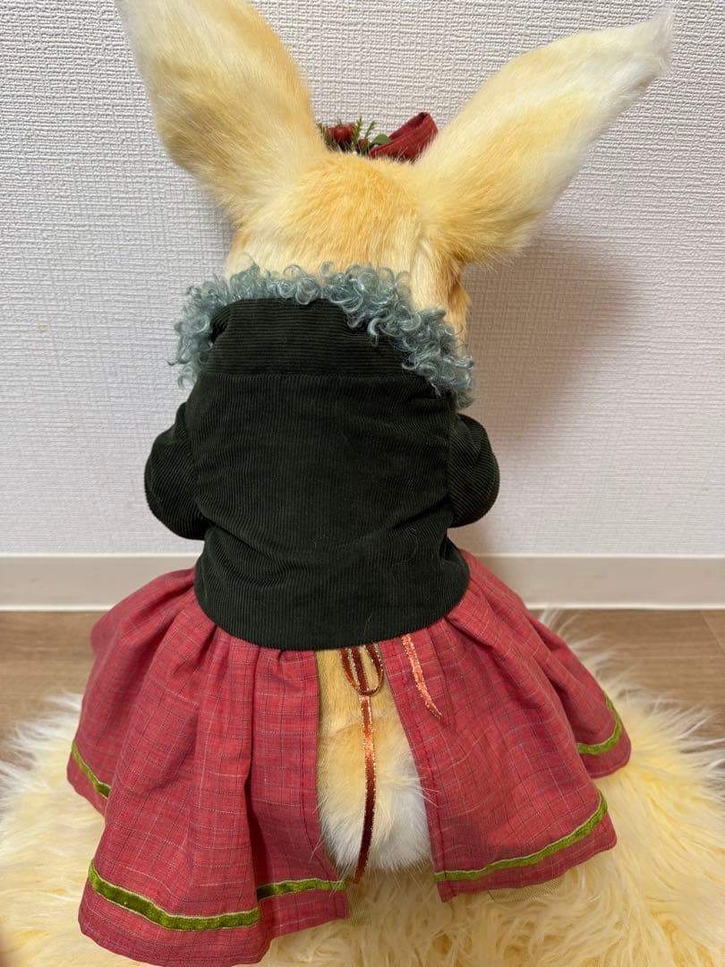 【最終価格】海外作家様作　アートドール　ワンピースを着たうさぎ