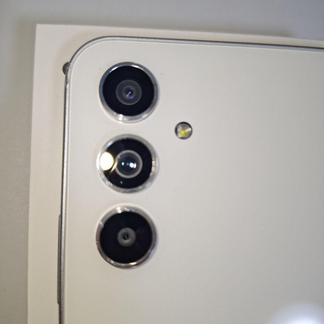 Samsung Galaxy a54 5G ホワイト docomo