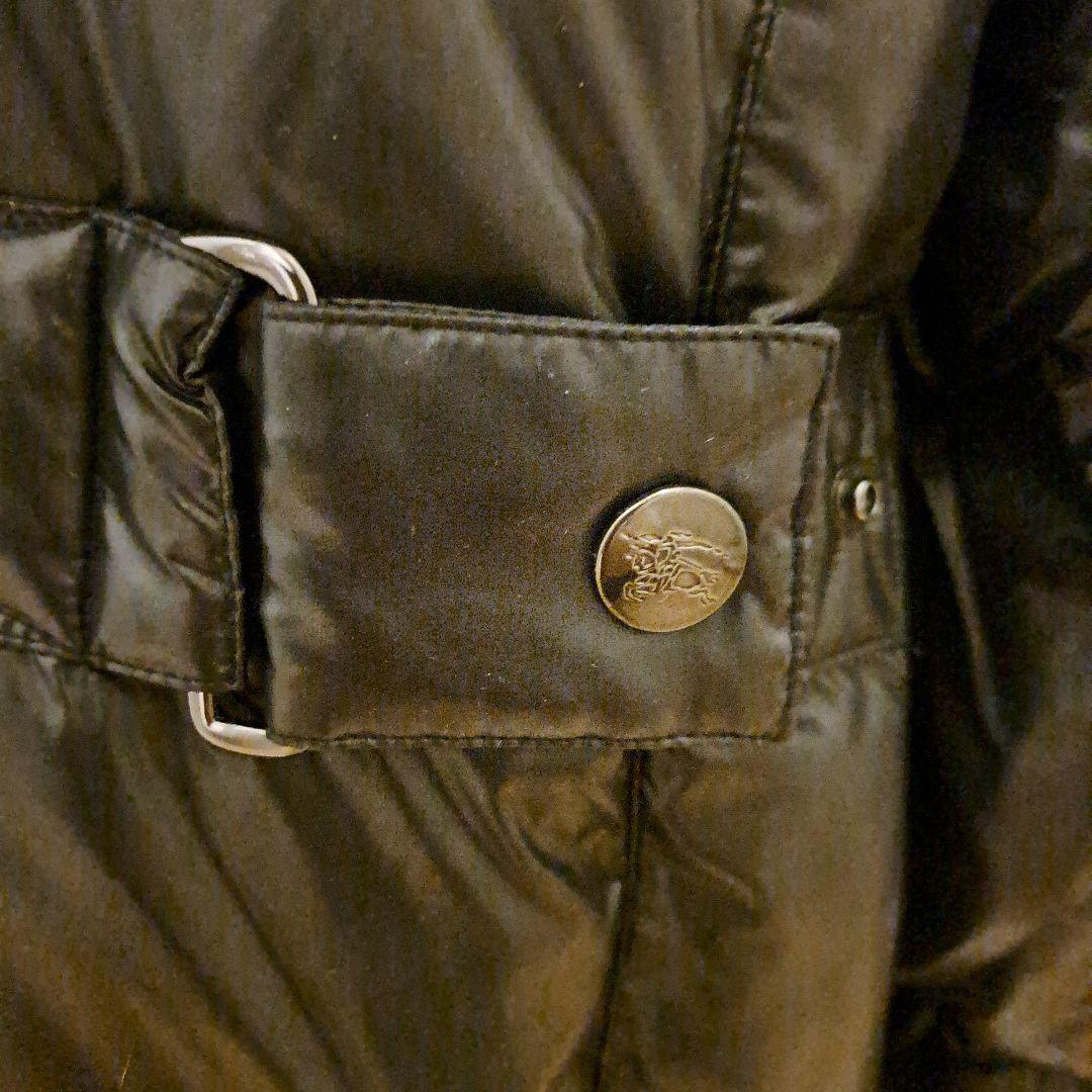 ブラックダウンジャケット フード付きバーバリーブルーレーベル