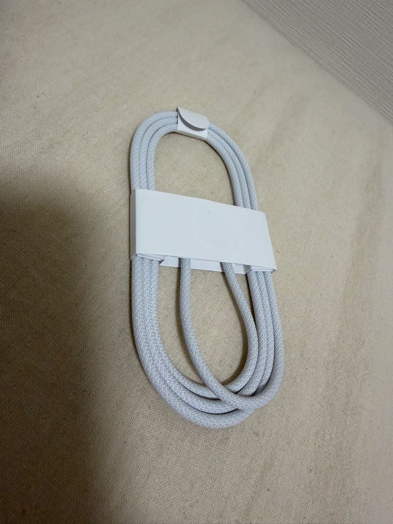 Apple iPhone 16 ブラック 本体 iFaceケース付き