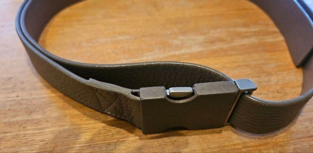 マルジェラ　ベルト　グレー