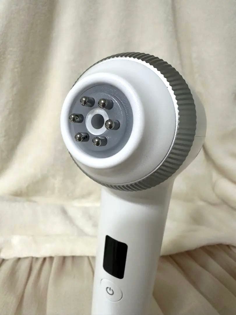 medicube AGE-Rウルトラチューン40.68 / 美顔器