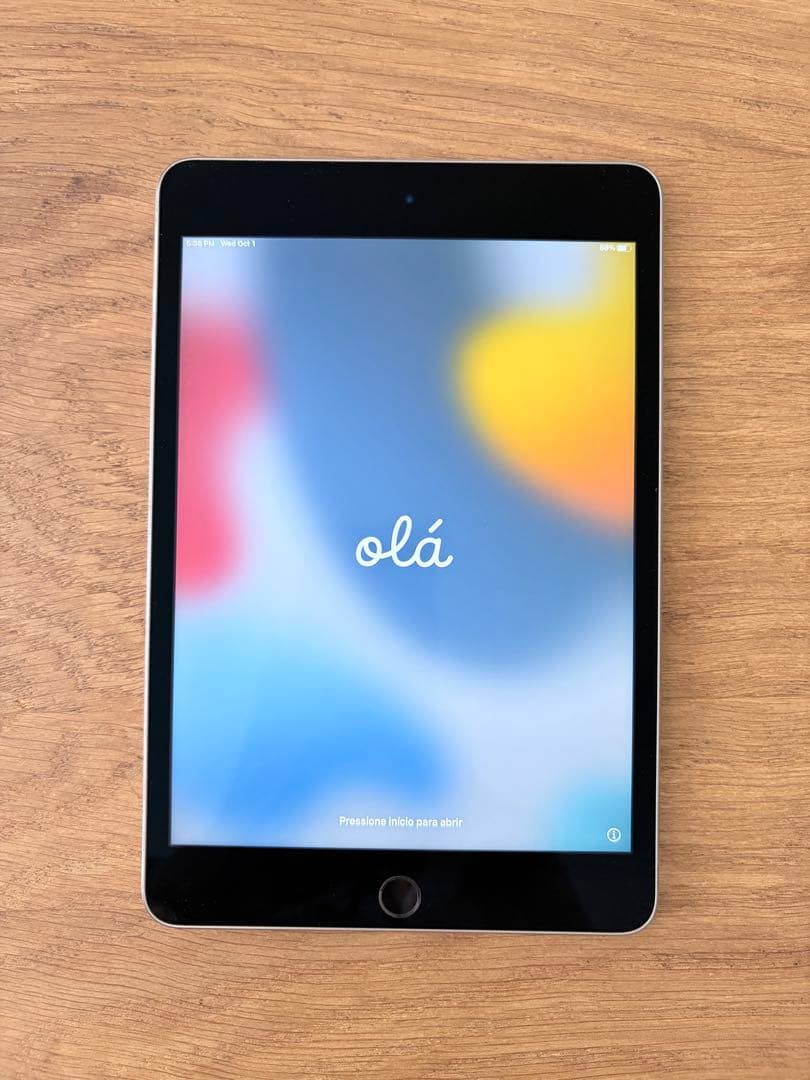 Apple iPad mini4 128GB シルバー Wi-Fiモデル