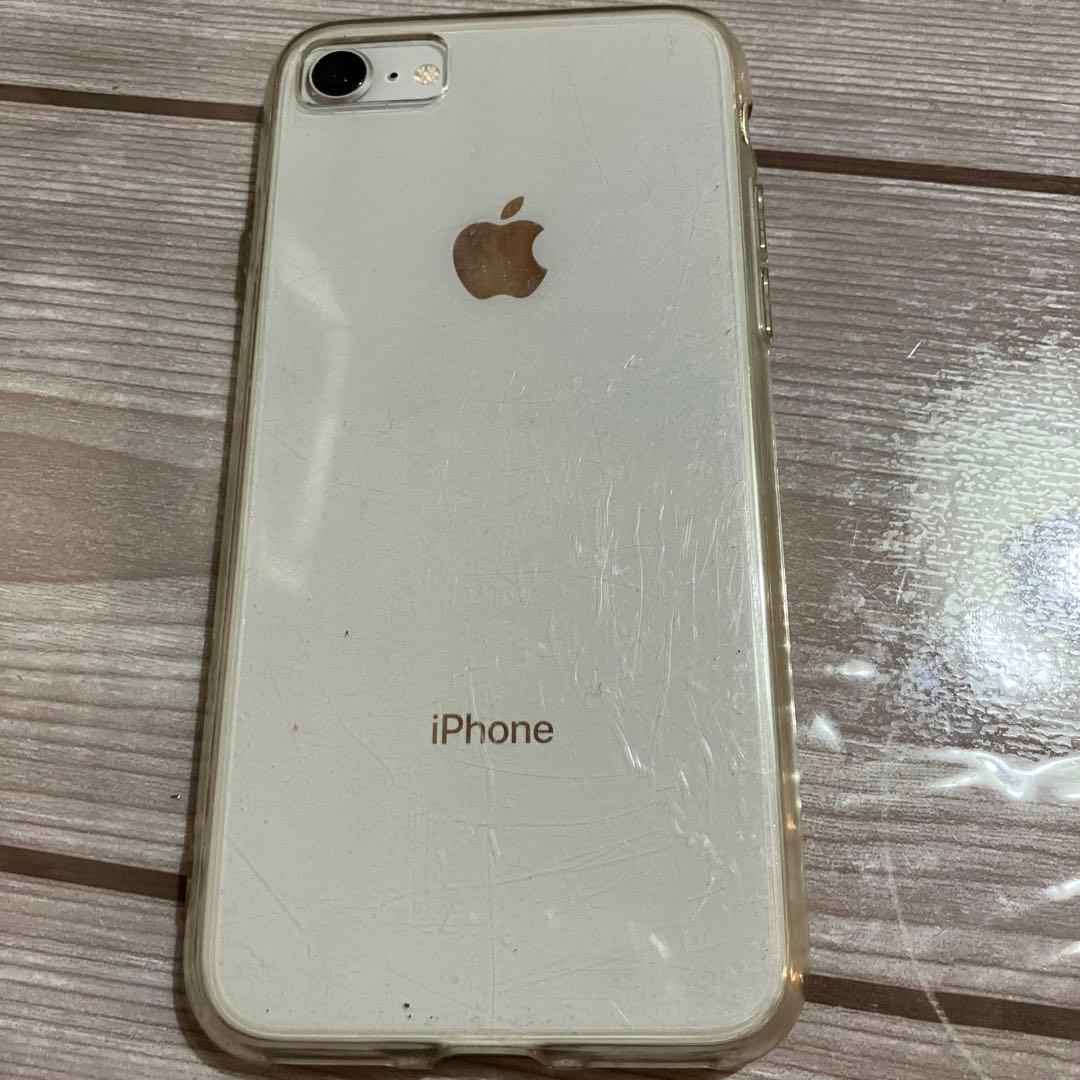 Apple iPhone 8 シルバー 透明ケース付き