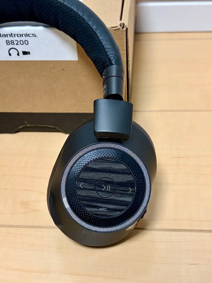 【激レア美品】Voyager 8200 UC テレワーク高級ヘッドセット 箱完備