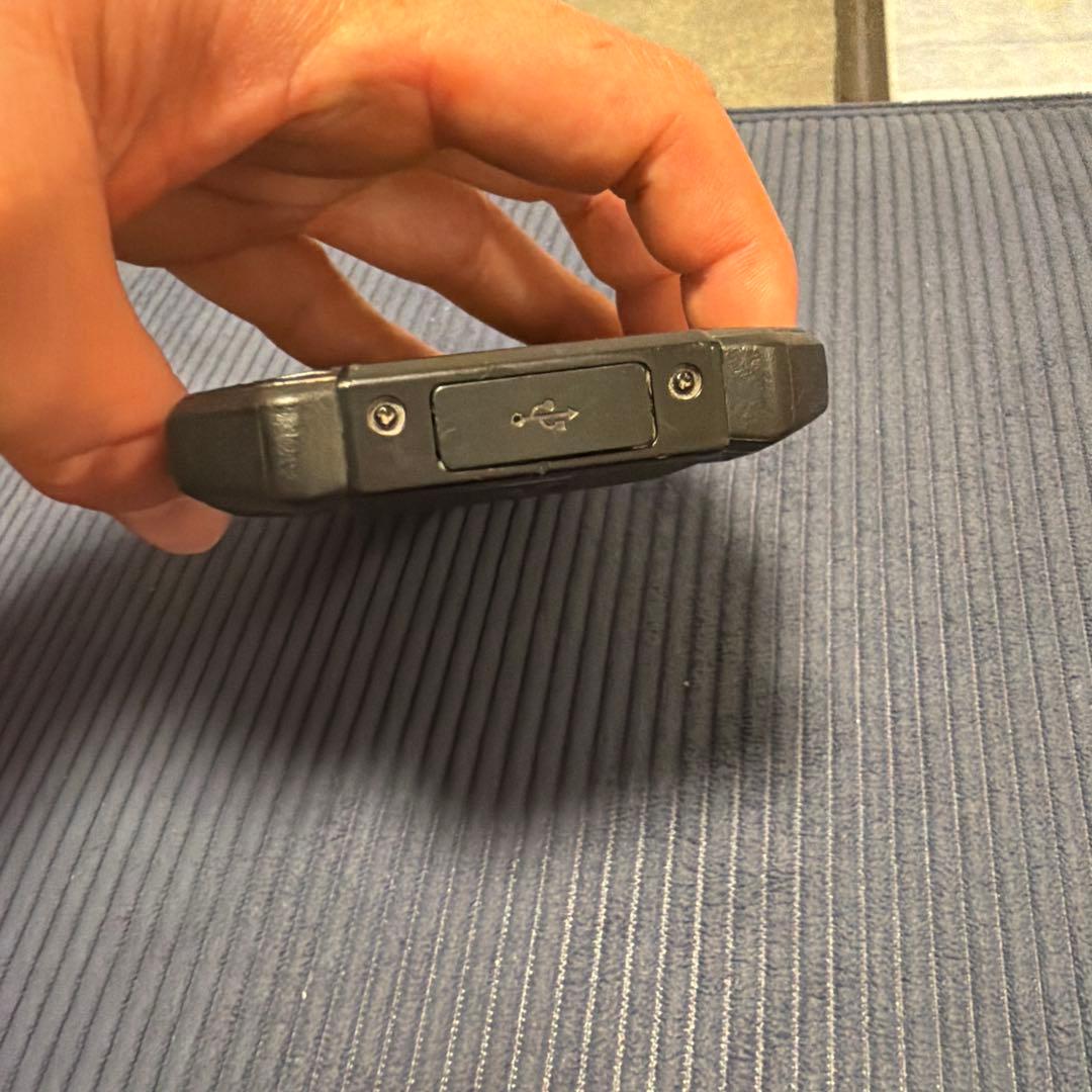 【良品】京セラ TORQUE G04 KYV46 ブラック 高耐久タフネススマホ