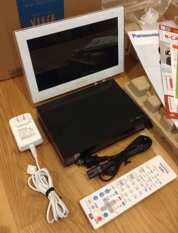 UN-10E5-W プライベート・ビエラ ポータブルテレビ 10インチ