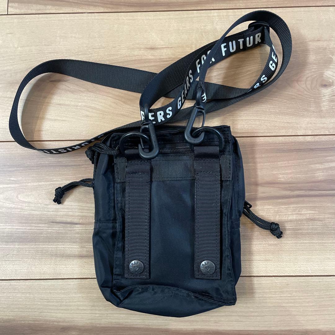 HUMAN MADE ブラックショルダーバッグ