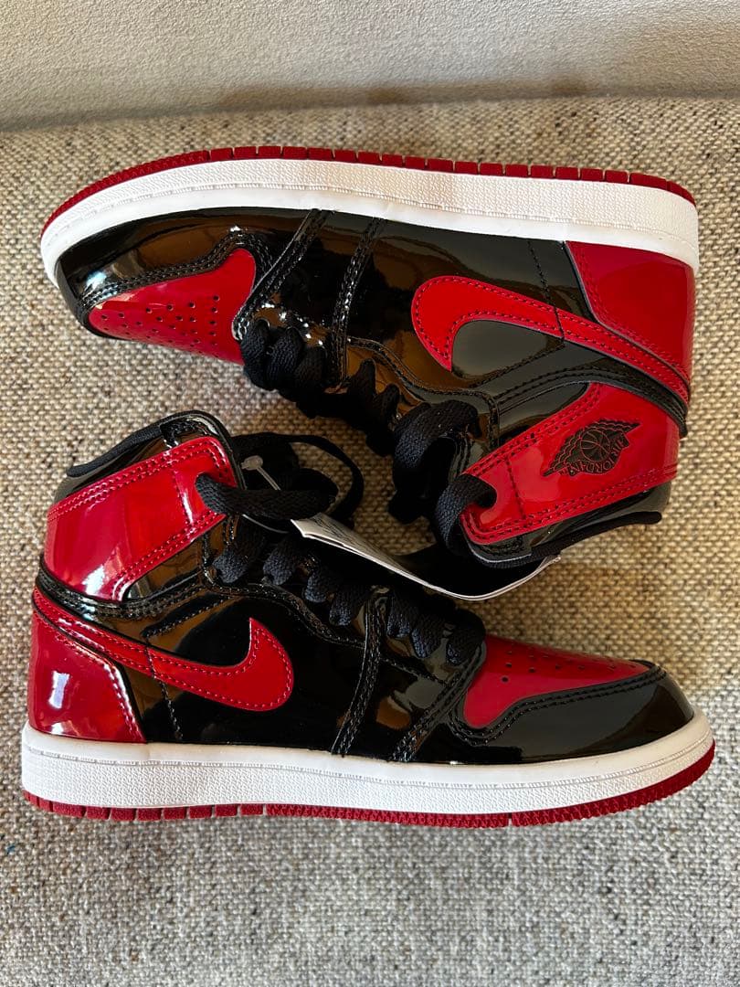 スニーカー Nike Air Jordan 1 High OG \"Patent Bred\"