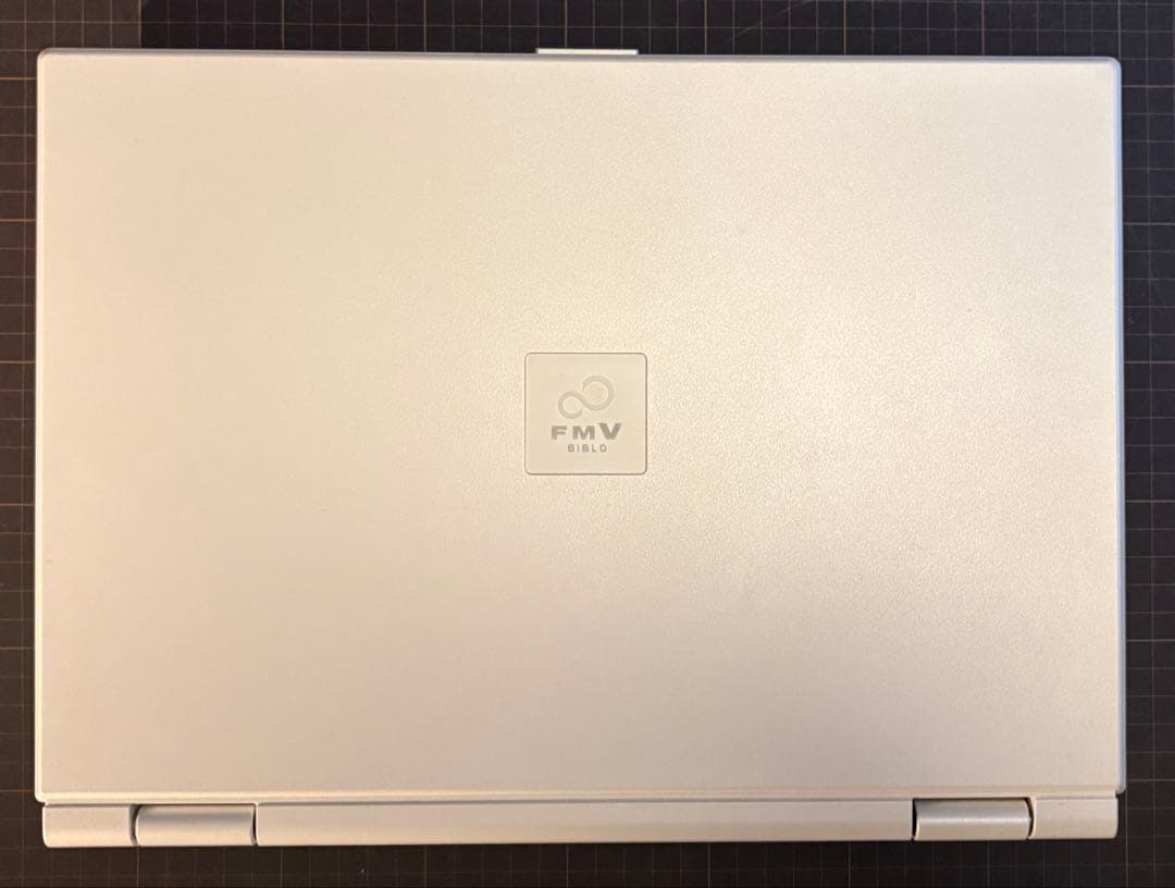 Fujitsu Lifebook 15.4インチ Windows Vista
