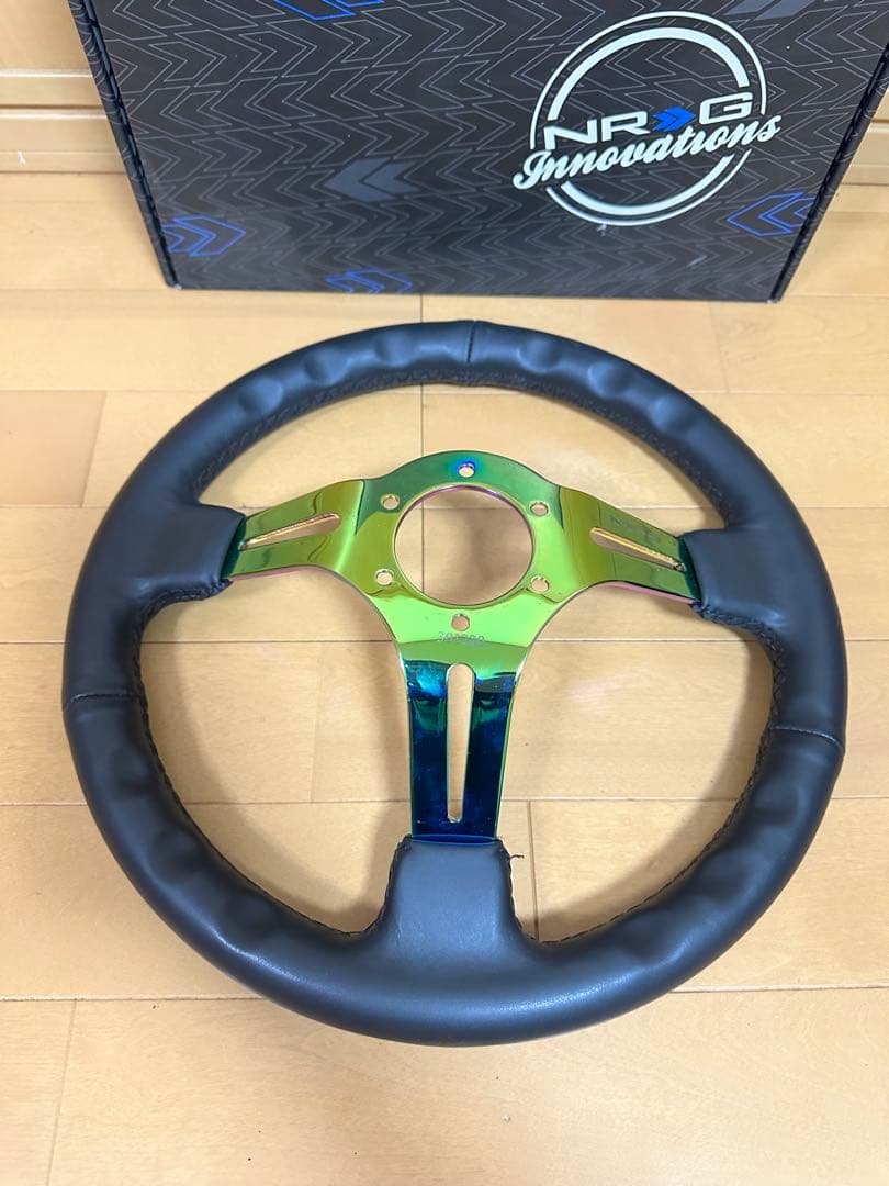 NRGステアリング ネオクローム レザーグリップ350mm
