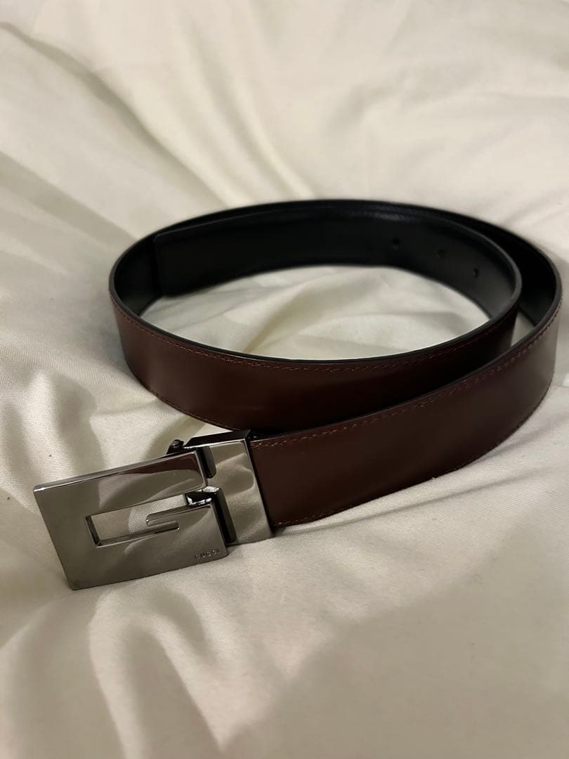 GUCCI ブラウンレザー Gロゴバックルベルト