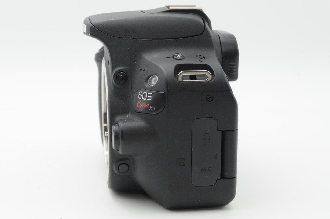 ●新品級⑧●新生活応援● Canon EOS Kiss x9 ダブルレンズ