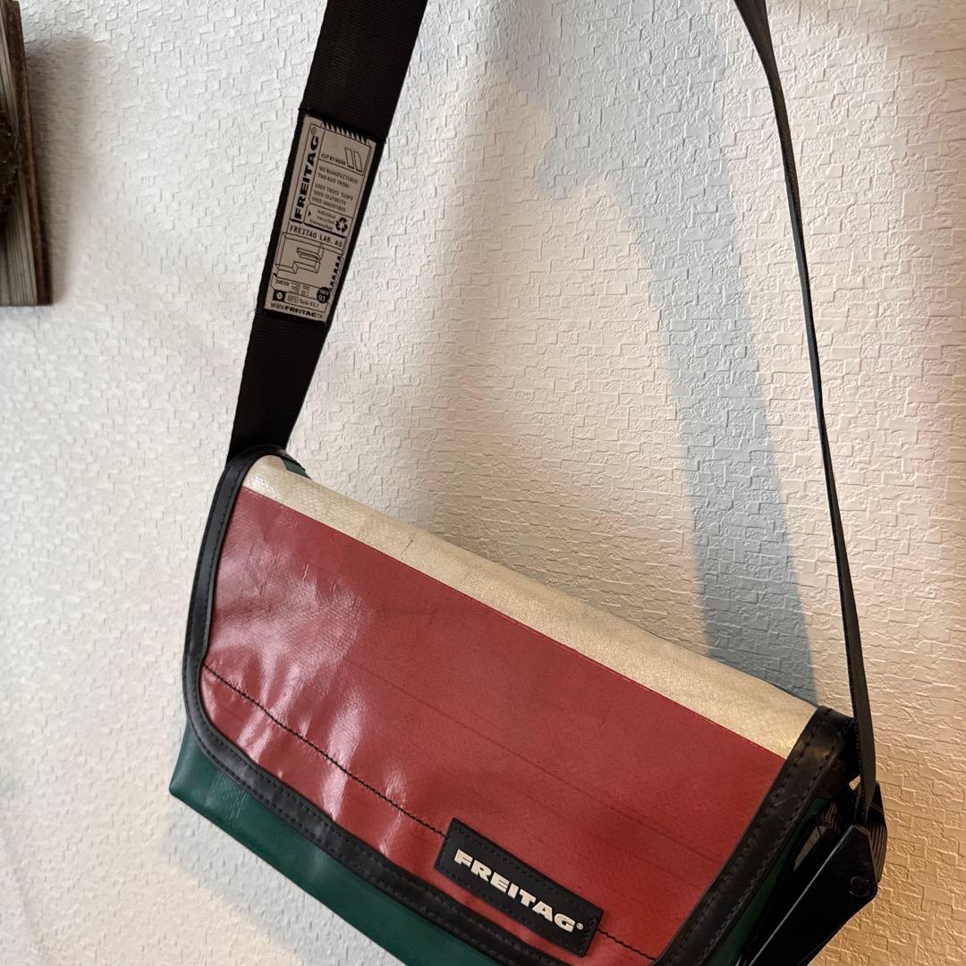 フライターグ F41 HAWAII FIVE-0