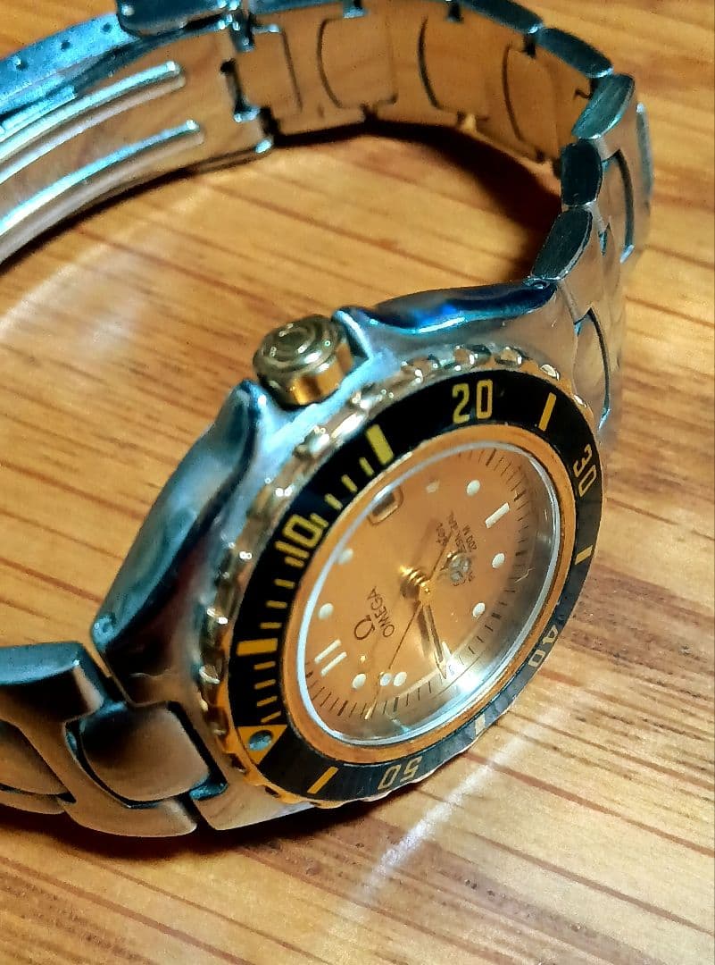 オメガ　シーマスタープロフェッショナル200m　ボーイズ&レディース腕時計 稼働