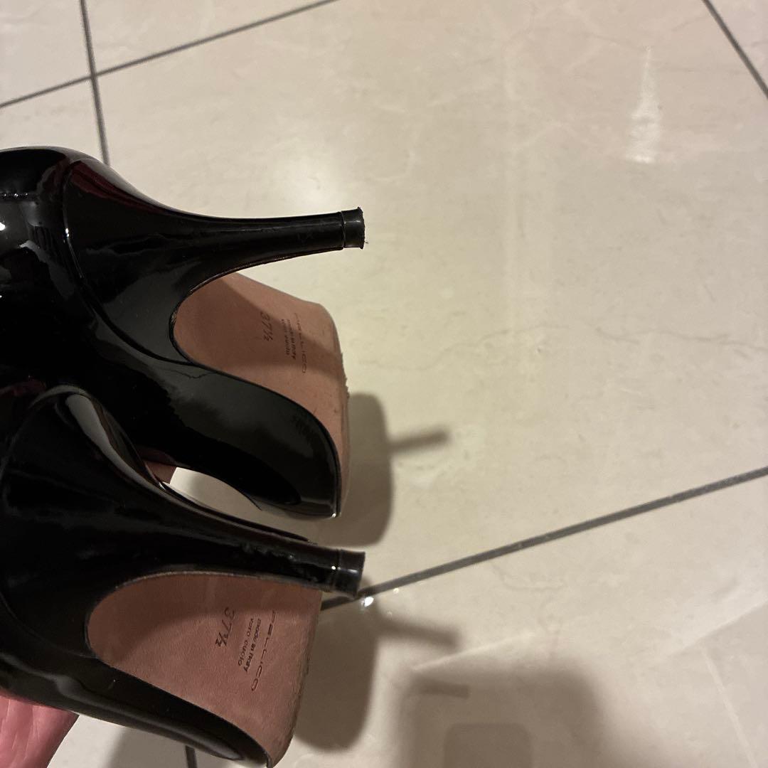 PELLICO / ポインテッドパテントレザーパンプス 37.5 ブラック