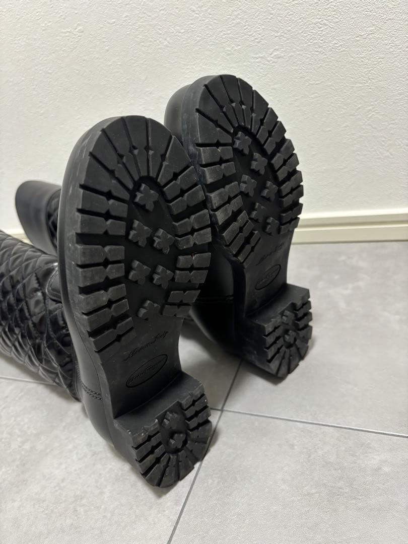 Salvatore Ferragamo ロングブーツ キルティング ヴァラリボン