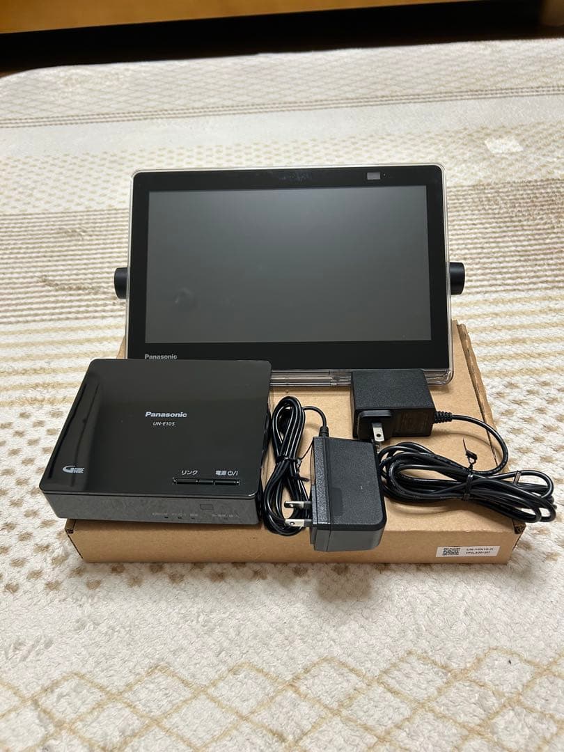 Panasonic UN-10N10-K 防水ポータブルテレビ 10インチ
