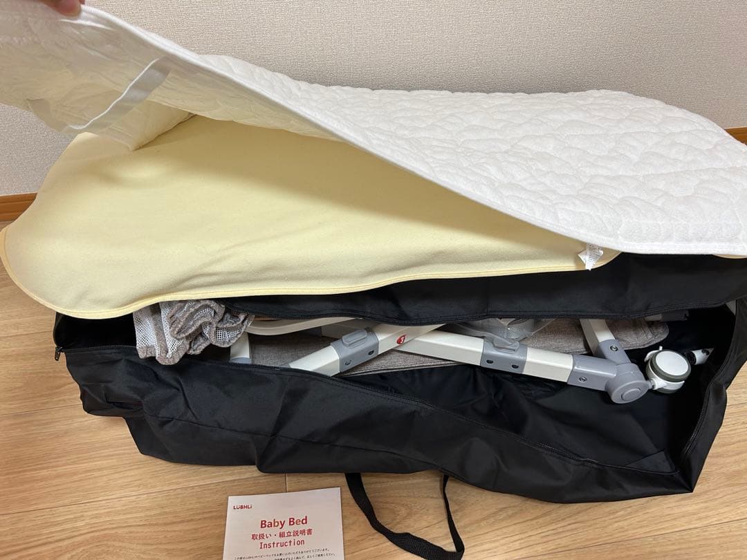 ベビー用寝具・ベッド y