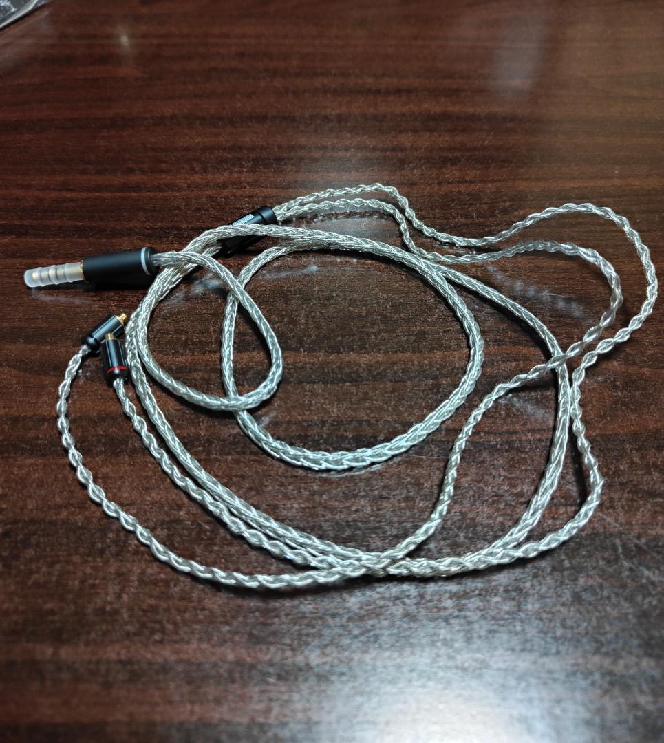 Nobunaga Labs 玉兎 4.4mm 5極バランスケーブル MMCX