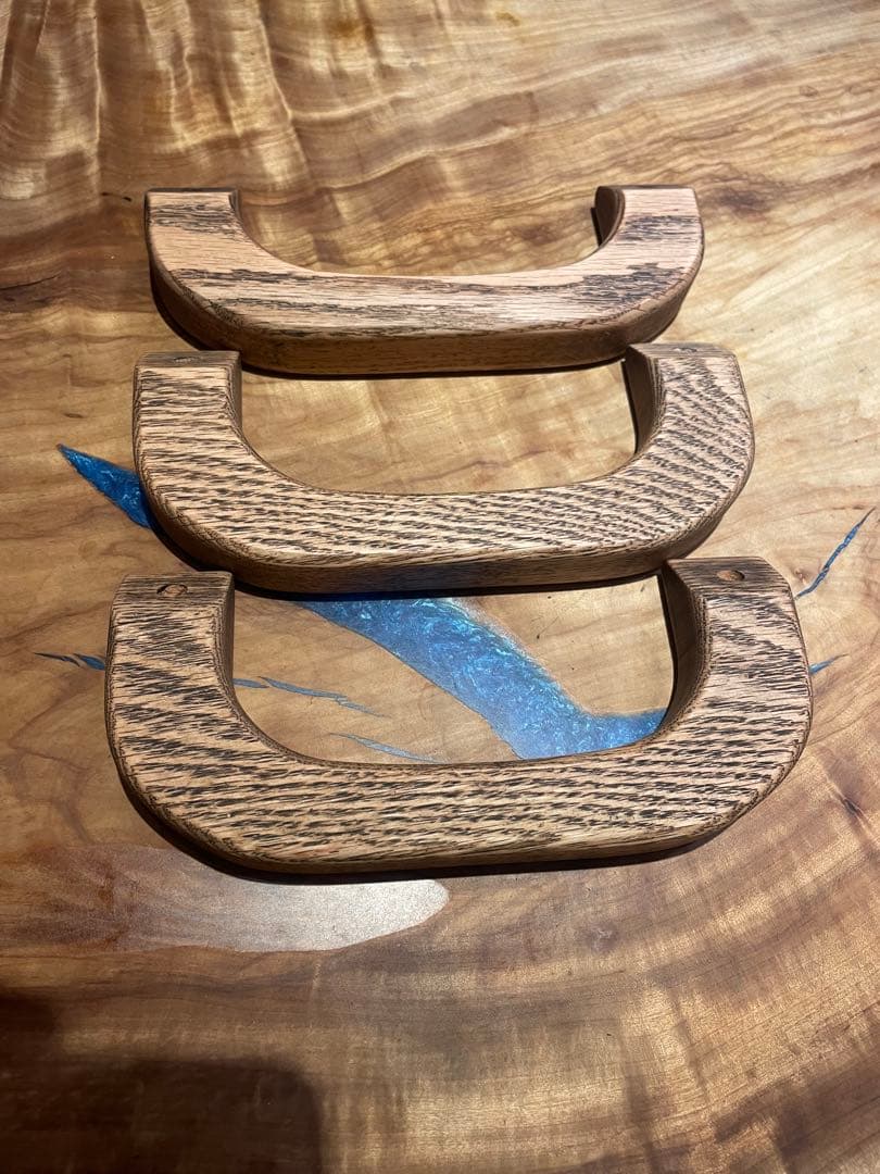 アンティーク調シリーズ ハイエース用アシストグリップ(レッドオーク)3個セット