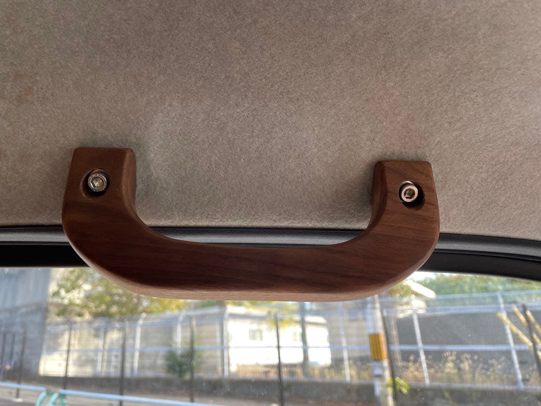 アンティーク調シリーズ ハイエース用アシストグリップ(レッドオーク)3個セット