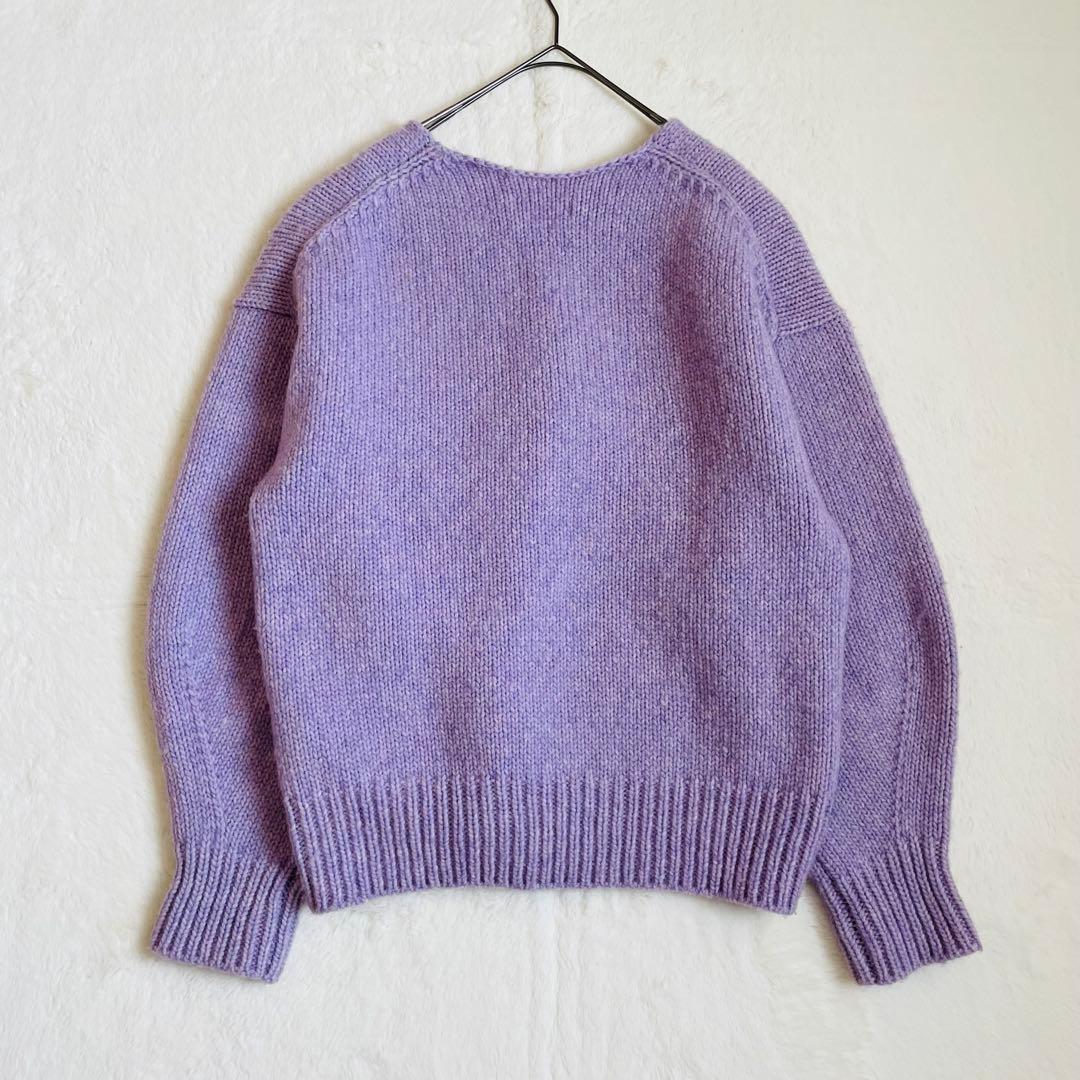 かぐれ　カーブスリーブVネックニット　むらさき　ラベンダー