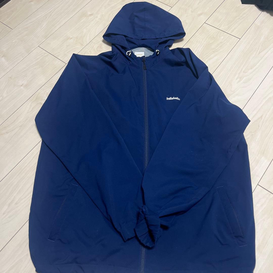 ballaholicウィンドブレーカー