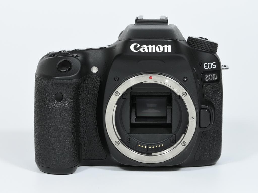 【美品】 キヤノン　Canon EOS 80D ボディ