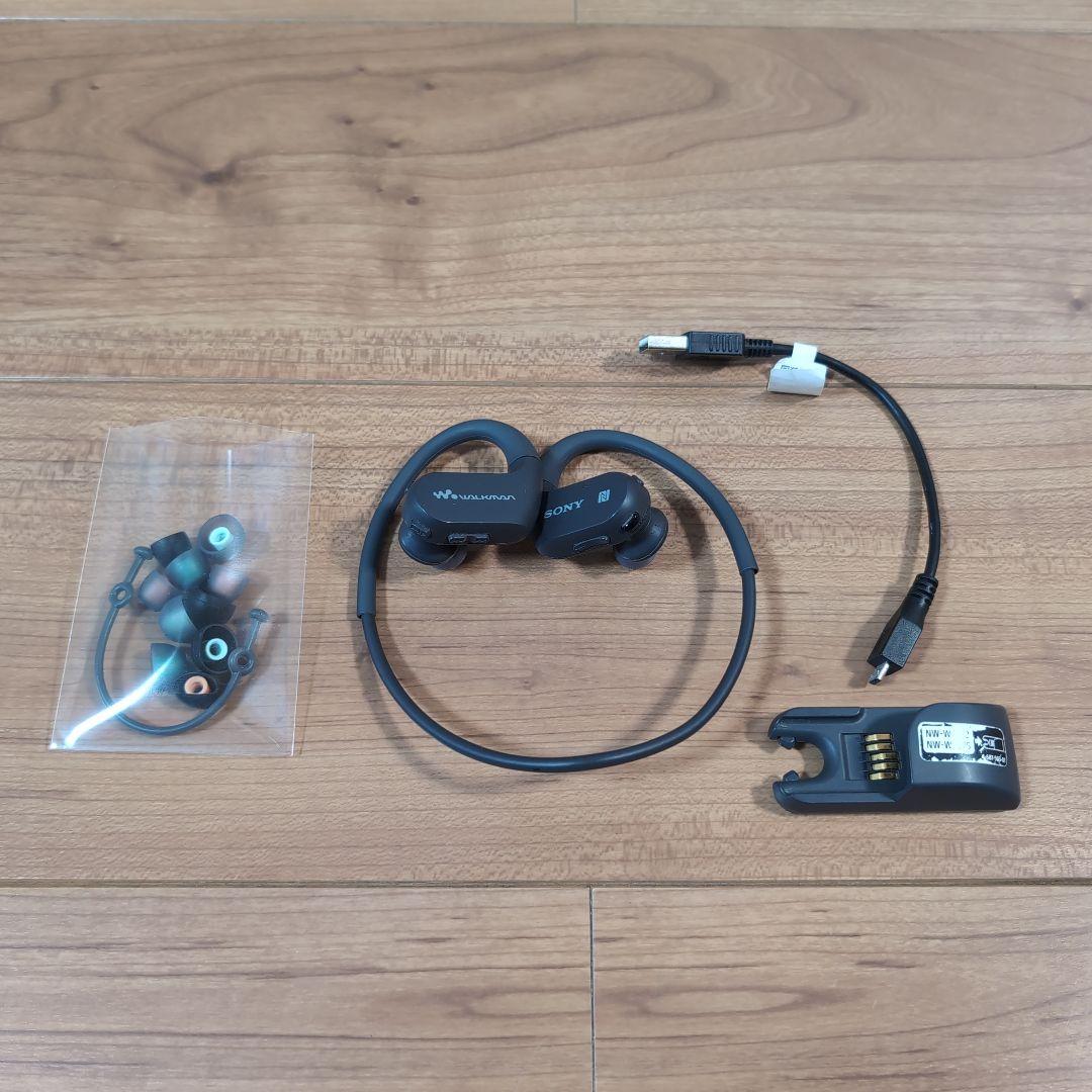 SONY NW-WS623本体＋ケーブル、クレードル、イヤーピース、調整バンド