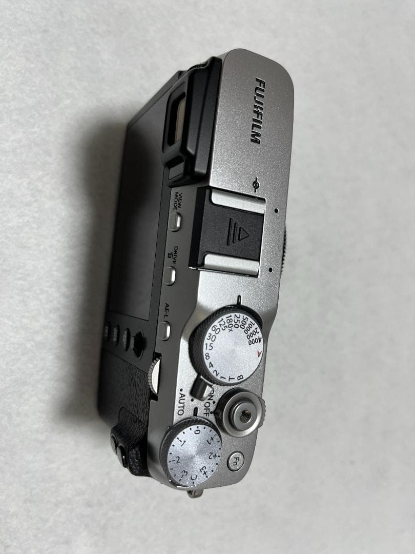 【極美品】フジフイルム X-E3 ボディー fujifilm xe3