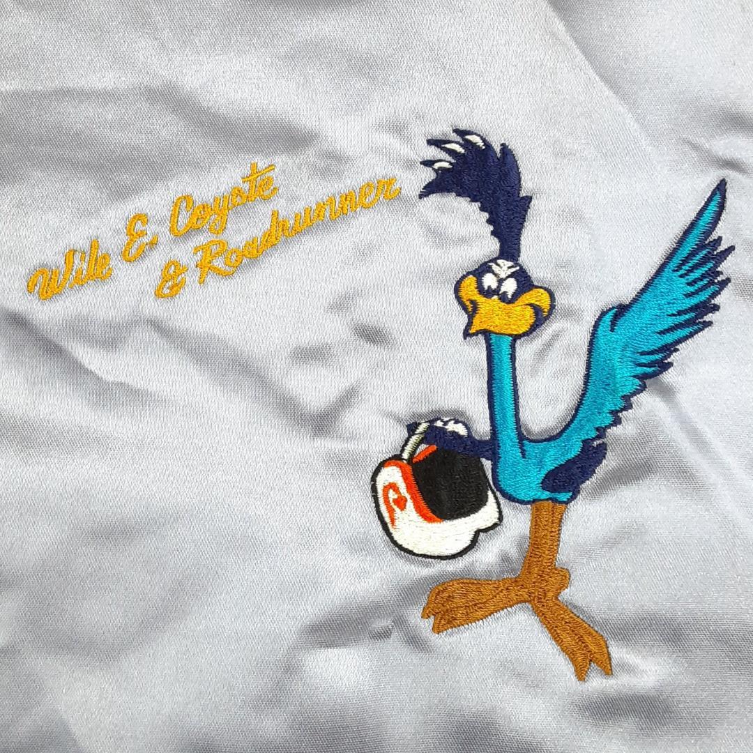 美品◎Road Runner ルーニーチューンズ スカジャン 刺繍 サテン 黒銀