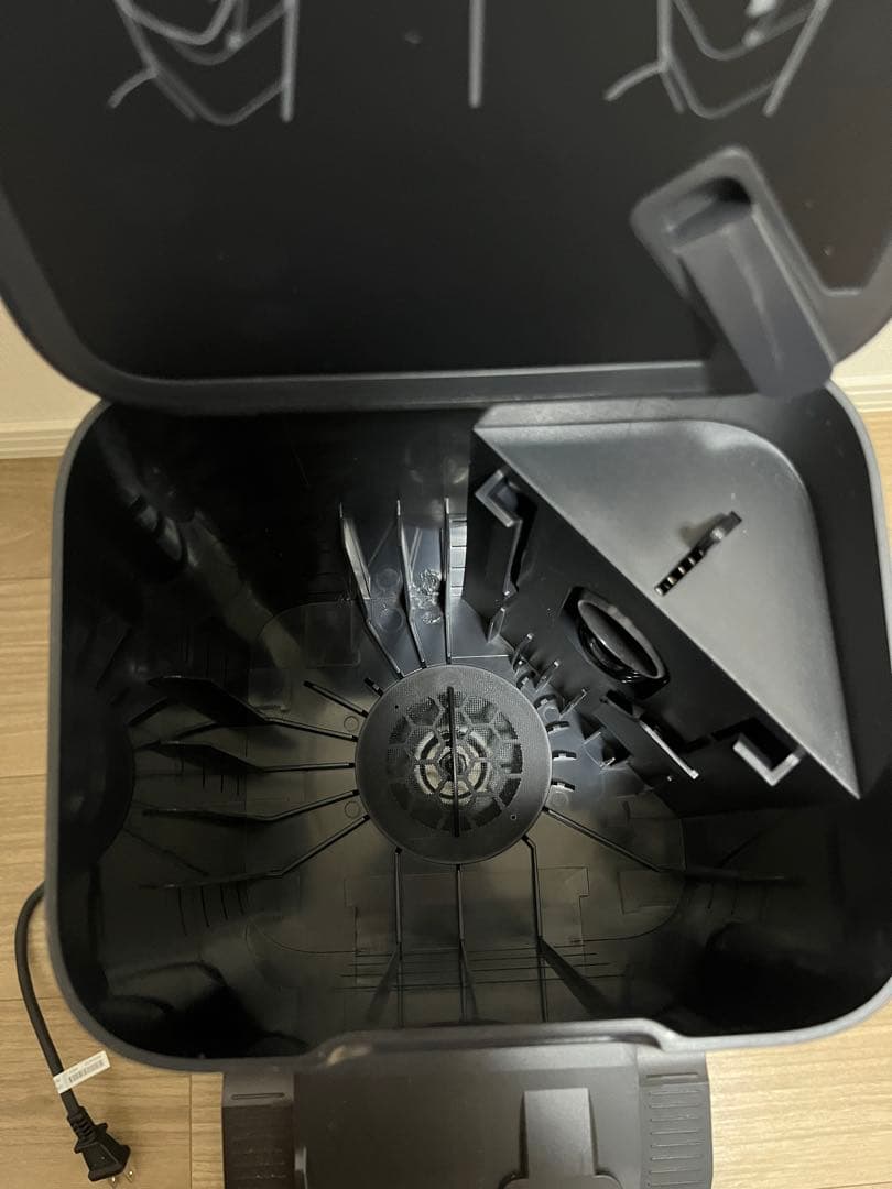 ルンバi3+ アイロボット　クリーンベース有　Roomba i3+ iRobot