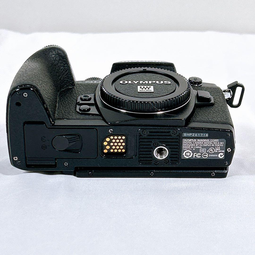 【良品】 OLYMPUS OM-D ミラーレス一眼 E-M1 ボディ
