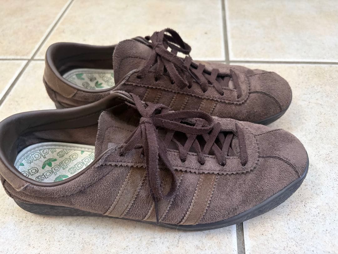 adidas TOBACCO タバコ ブラウン