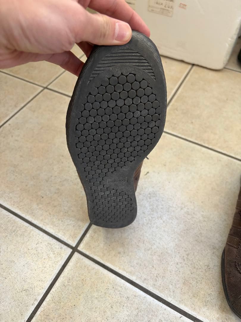 adidas TOBACCO タバコ ブラウン