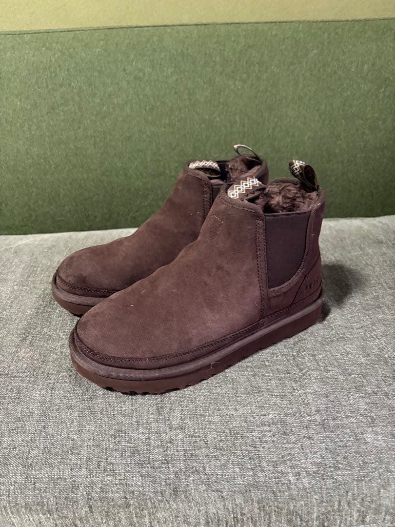 【UGG】ブラウン ショートブーツ ファー付き