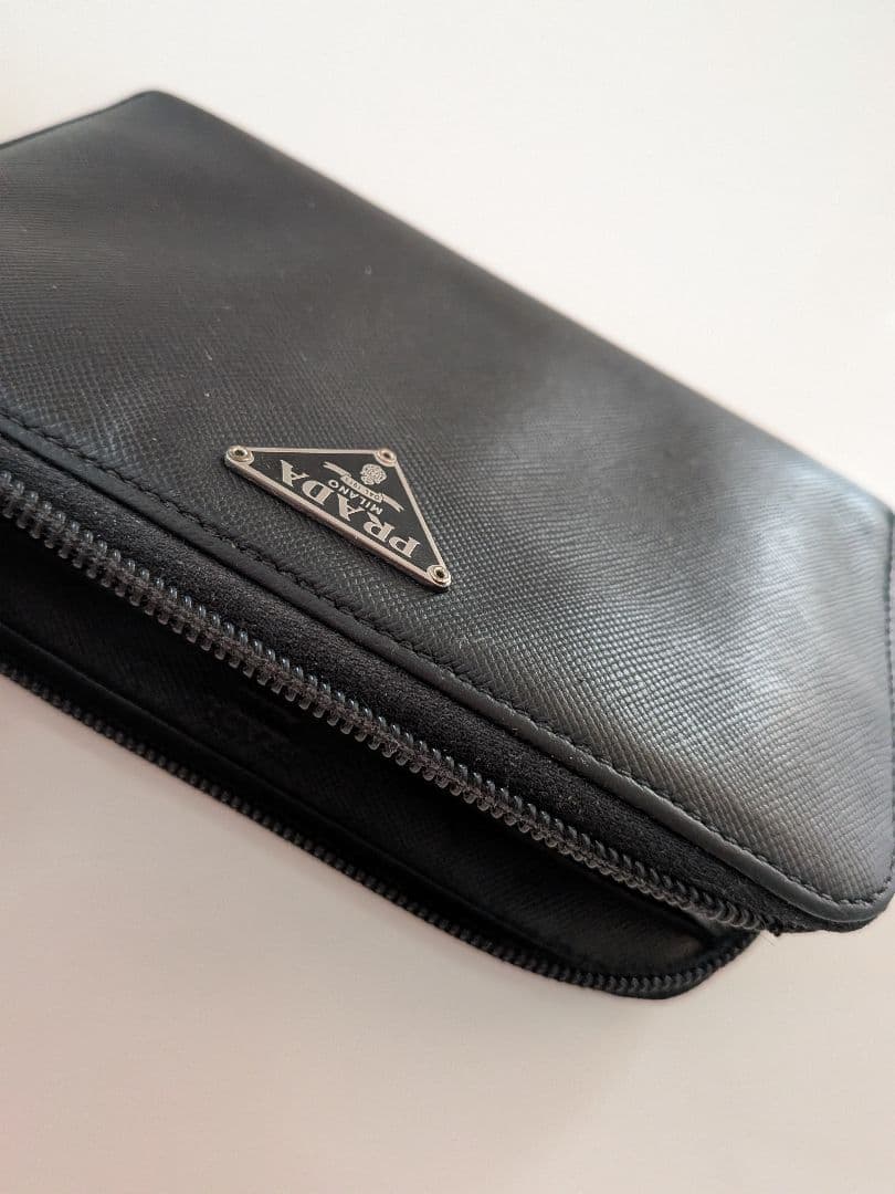 【美品】PRADA プラダ ラウンドファスナー サフィアーノレザー レザー