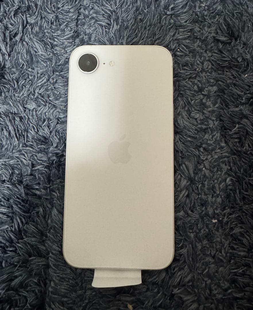 iPhone16e ホワイト 128G 新品未使用　未開封　SIMフリー