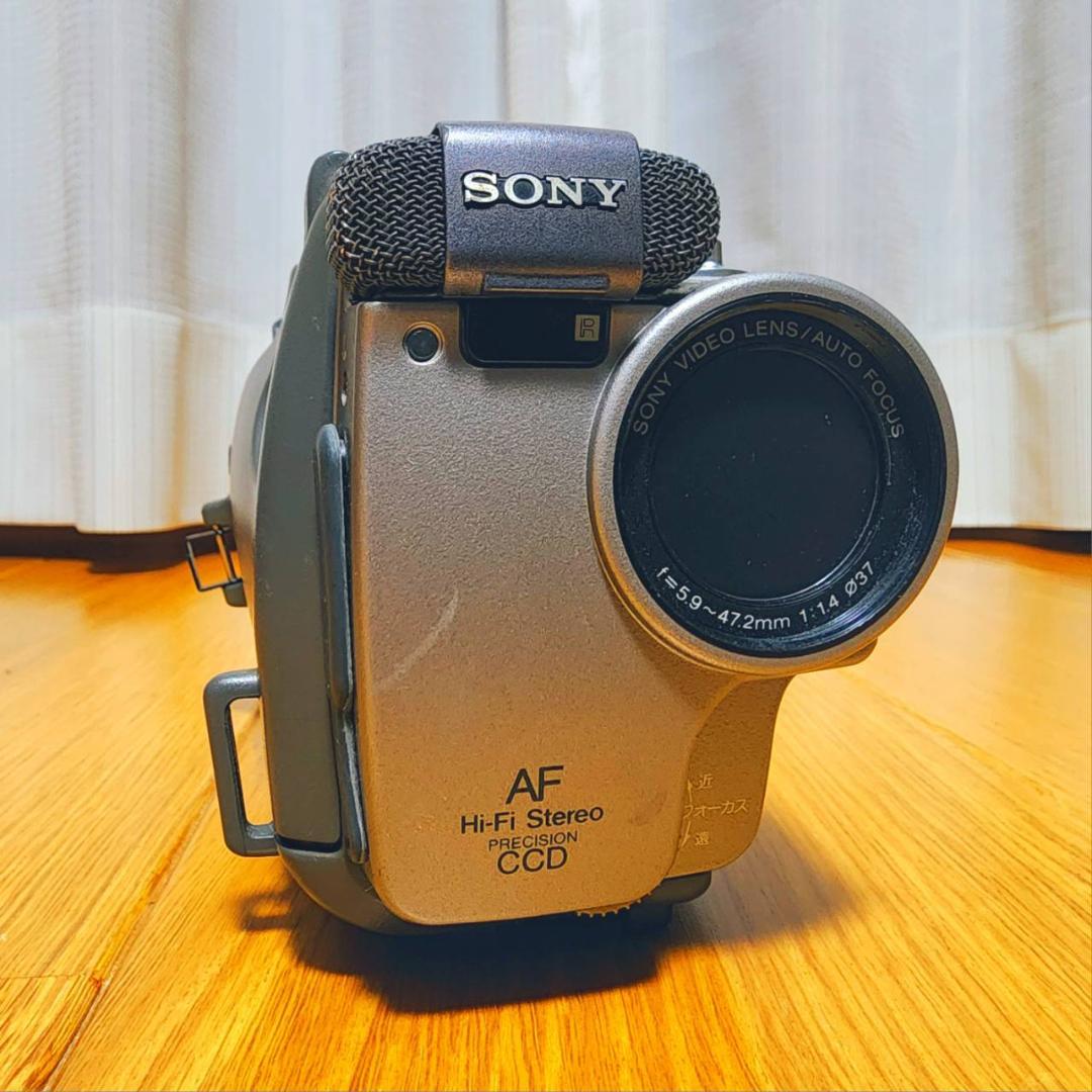 【動作確認済】 SONY Hi8 高画質 ビデオカメラ CCD-TR1 セット