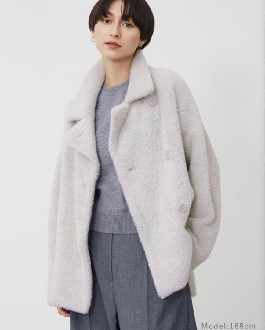 プラステ　フェザーヤーンニットコート